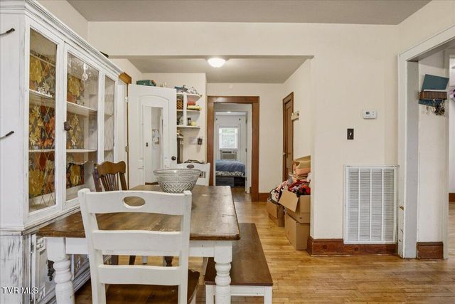 406 Hill Drive, Bristol, VA 24201