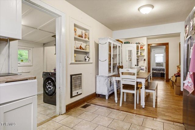 406 Hill Drive, Bristol, VA 24201