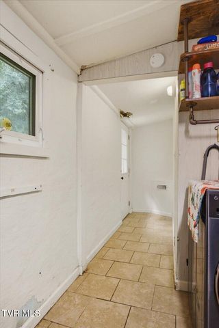 406 Hill Drive, Bristol, VA 24201