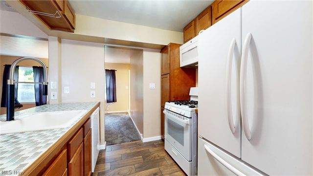 10540 Ravenna Road 14, Twinsburg, OH 44087