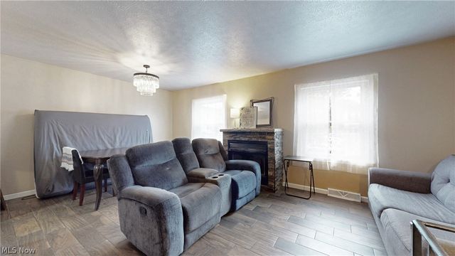 10540 Ravenna Road 14, Twinsburg, OH 44087