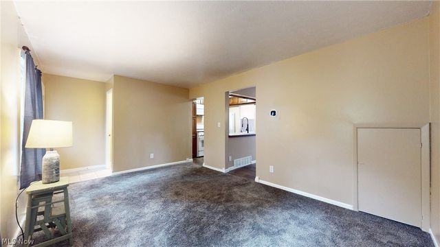 10540 Ravenna Road 14, Twinsburg, OH 44087