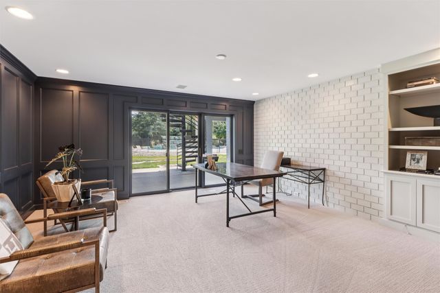 3700 Hidden Creek Drive, West Des Moines, IA 50265