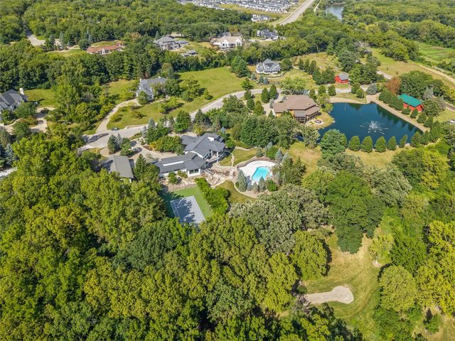 3700 Hidden Creek Drive, West Des Moines, IA 50265