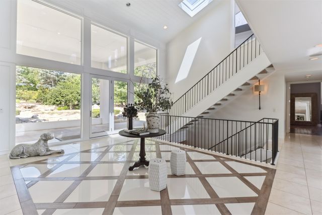 3700 Hidden Creek Drive, West Des Moines, IA 50265