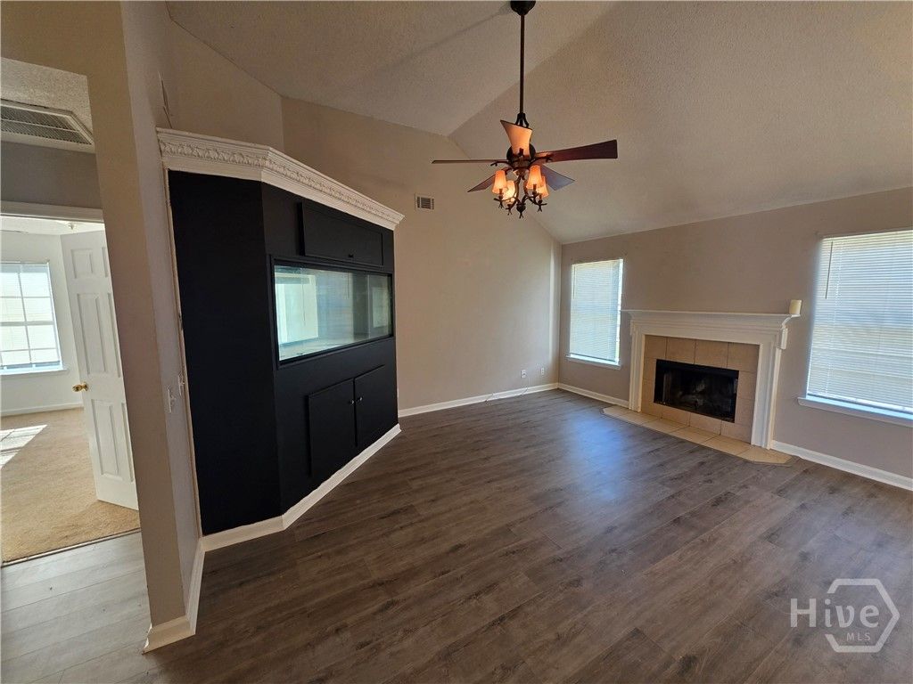 Image 14 of property listing at 30 Escapade Lane, Savannah, GA 31405