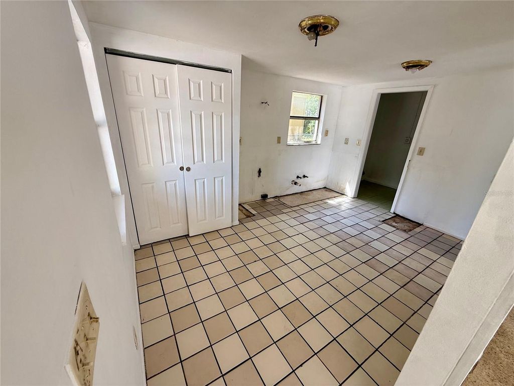 Image 11 of property listing at 1134 ENGMAN STREET, Clearwater, FL 33755
