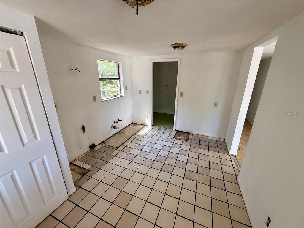 Image 14 of property listing at 1134 ENGMAN STREET, Clearwater, FL 33755