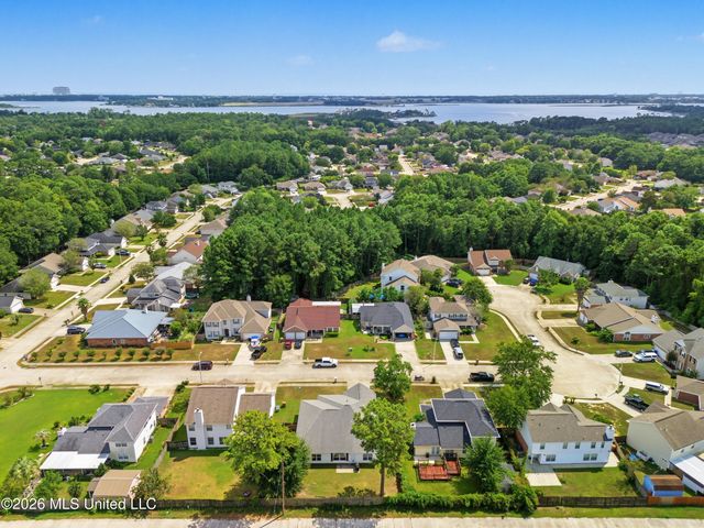 1564 Applewood Court, Biloxi, MS 39532