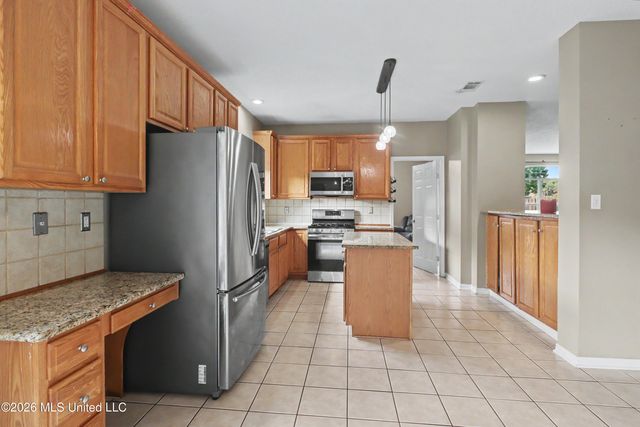1564 Applewood Court, Biloxi, MS 39532