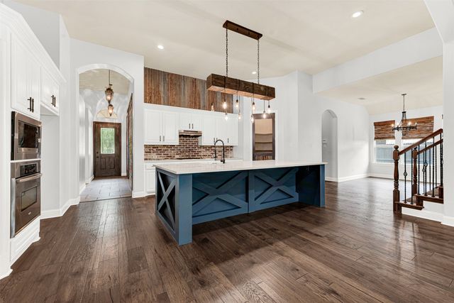 1104 Killian Drive, Mansfield, TX 76063