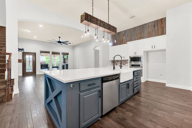 1104 Killian Drive, Mansfield, TX 76063