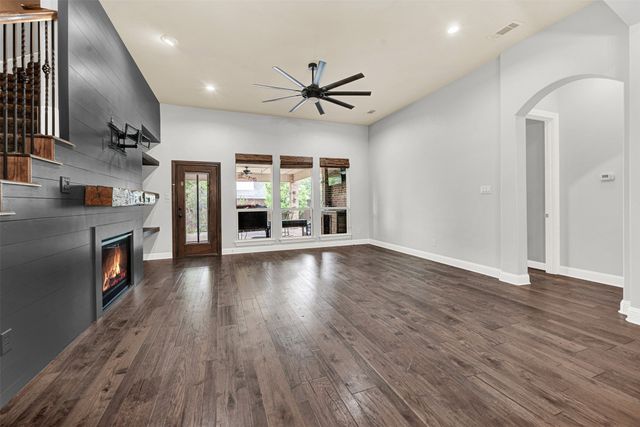 1104 Killian Drive, Mansfield, TX 76063