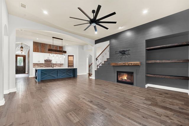 1104 Killian Drive, Mansfield, TX 76063