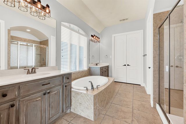 1104 Killian Drive, Mansfield, TX 76063