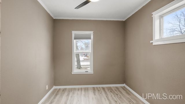 1006 Stephenson Avenue, Escanaba, MI 49829