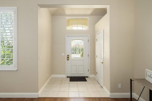 2888 W Kensington Lane, Fresno, CA 93711