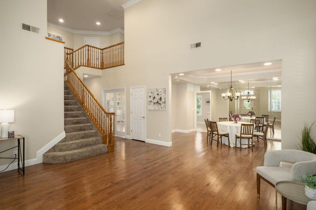 2888 W Kensington Lane, Fresno, CA 93711