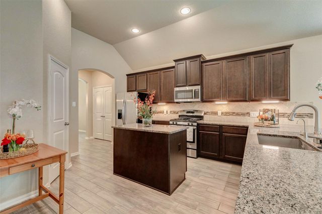 5318 Madeline Grace Drive, Brookshire, TX 77423
