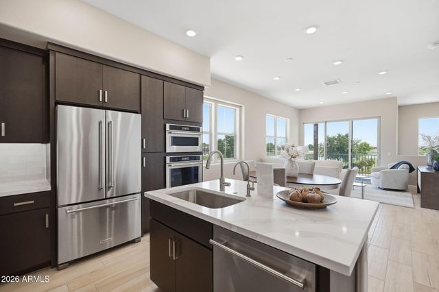 36451 N La Casa Drive 11, Queen Creek, AZ 85140
