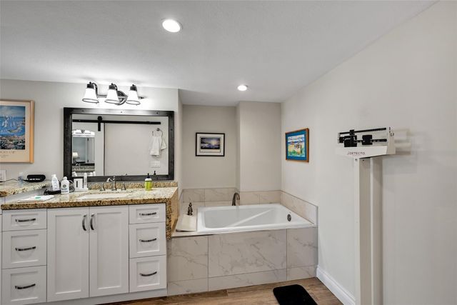 2880 NE 14th Street Causeway 1004, Pompano Beach, FL 33062