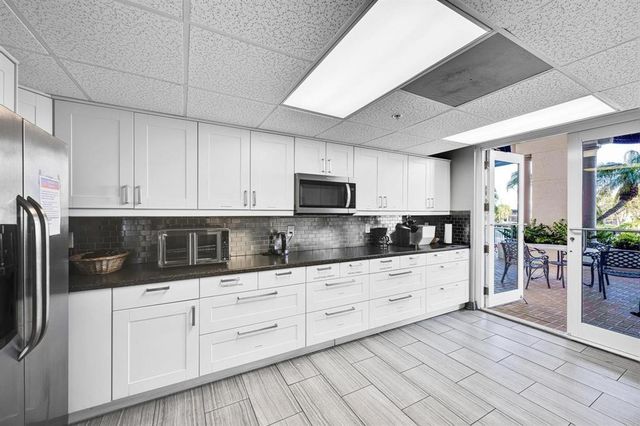 2880 NE 14th Street Causeway 1004, Pompano Beach, FL 33062