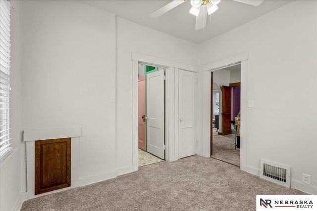 2244 S 33rd Street, Lincoln, NE 68506