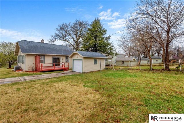 2244 S 33rd Street, Lincoln, NE 68506
