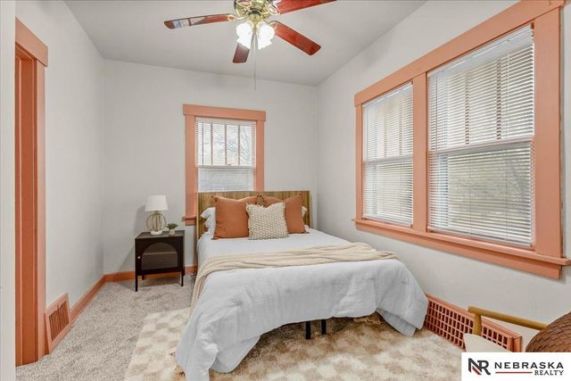 2244 S 33rd Street, Lincoln, NE 68506