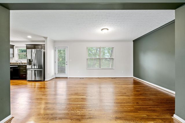 414 Kyles Lane, Fort Wright, KY 41011