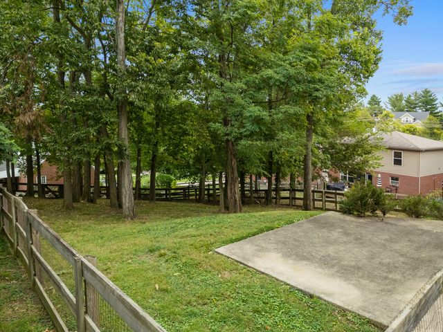 414 Kyles Lane, Fort Wright, KY 41011