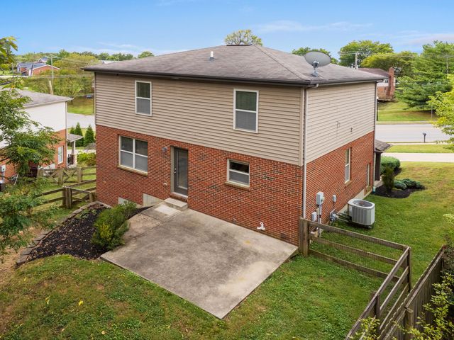 414 Kyles Lane, Fort Wright, KY 41011