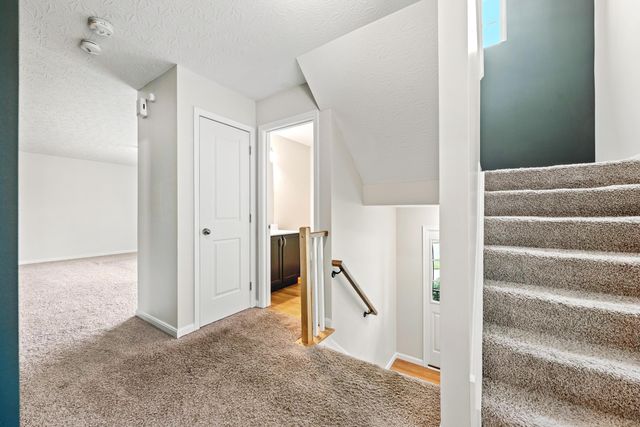 414 Kyles Lane, Fort Wright, KY 41011