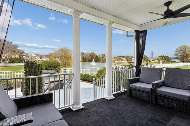 22425 Harbor Towne DR, Carrollton, VA 23314