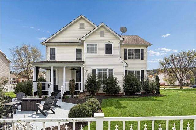 22425 Harbor Towne DR, Carrollton, VA 23314