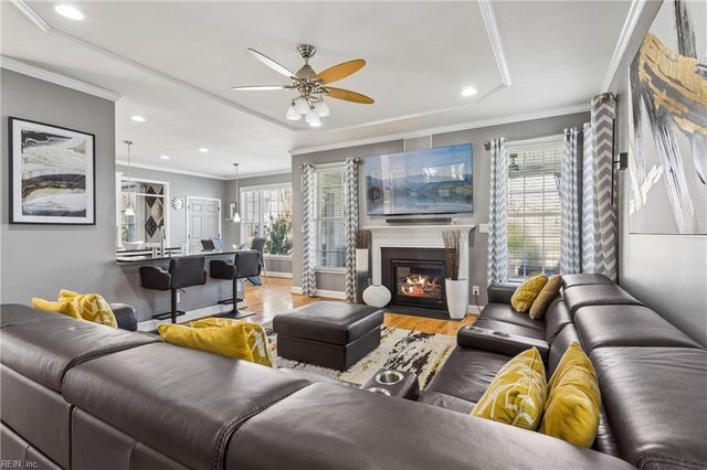 22425 Harbor Towne DR, Carrollton, VA 23314