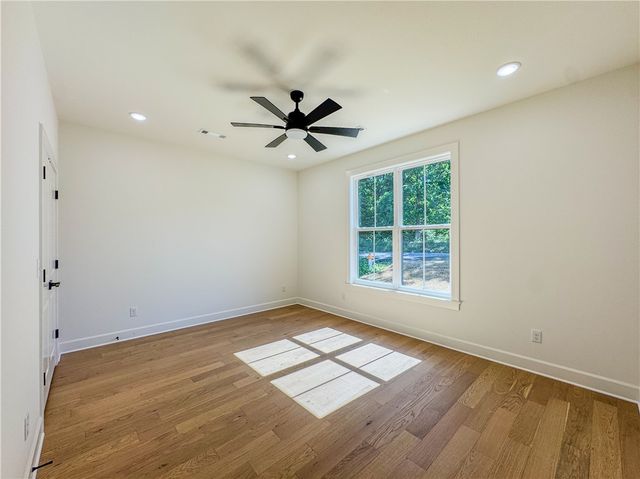 12 Dickenshire Drive, Bella Vista, AR 72714