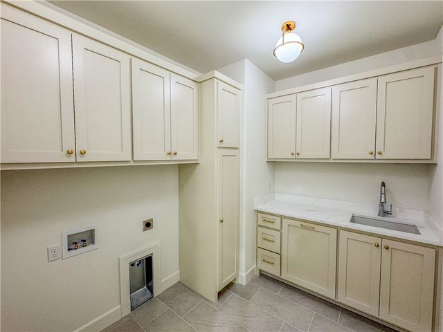 12 Dickenshire Drive, Bella Vista, AR 72714
