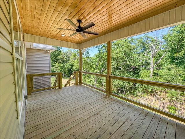 12 Dickenshire Drive, Bella Vista, AR 72714