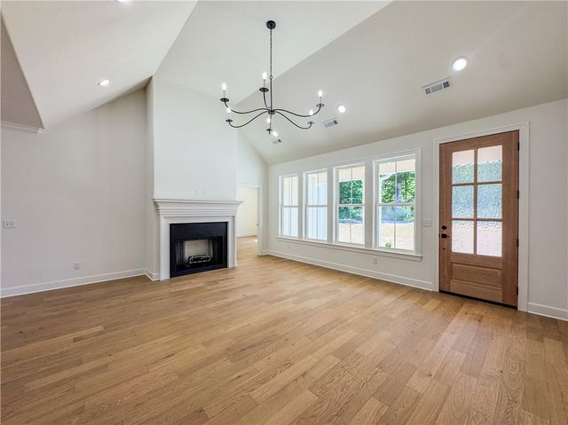 12 Dickenshire Drive, Bella Vista, AR 72714