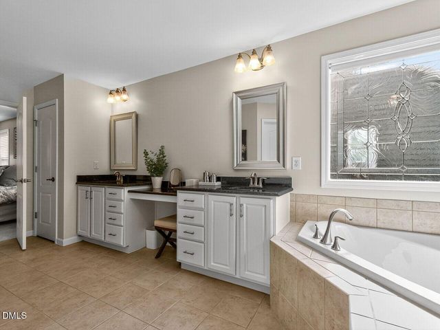 2048 Lazio Lane, Apex, NC 27502