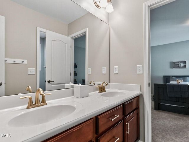 2048 Lazio Lane, Apex, NC 27502