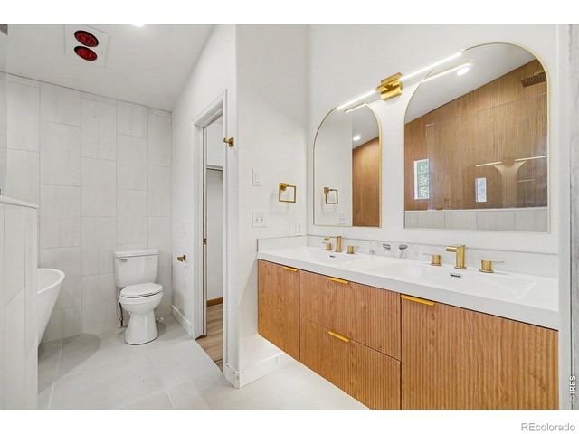 2563 Red River Court, Loveland, CO 80538