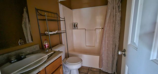 206 Kimino Dr, Gray, LA 70359