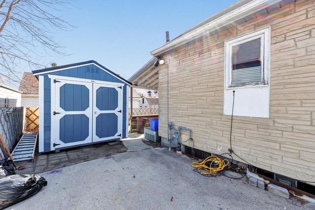 1611 Jackson STREET, Two Rivers, WI 54241