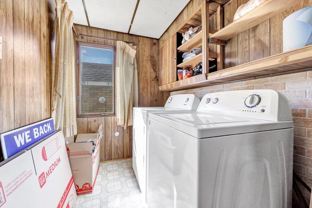 1611 Jackson STREET, Two Rivers, WI 54241