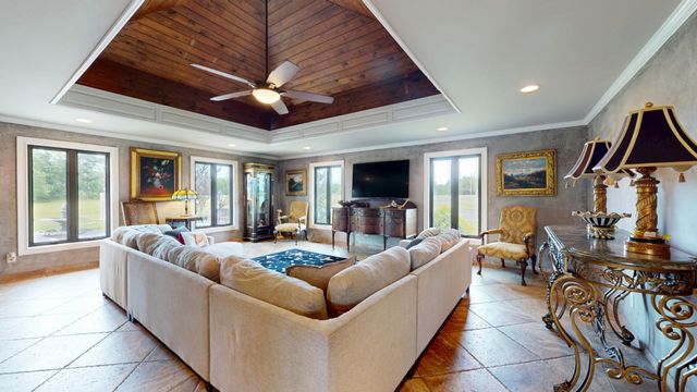 5016 Hillsboro Hwy, Hillsboro, TN 37342