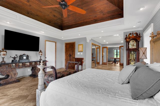 5016 Hillsboro Hwy, Hillsboro, TN 37342
