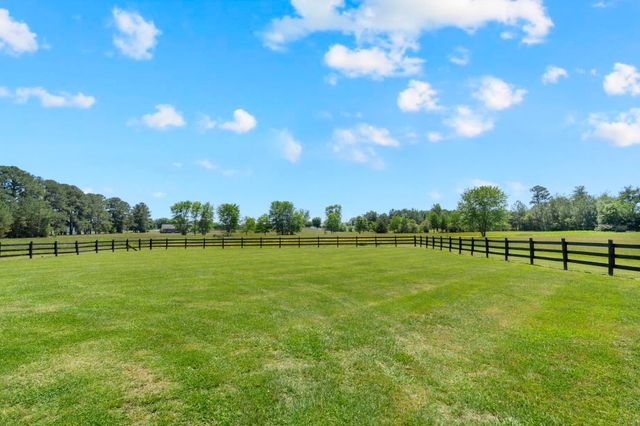 5016 Hillsboro Hwy, Hillsboro, TN 37342