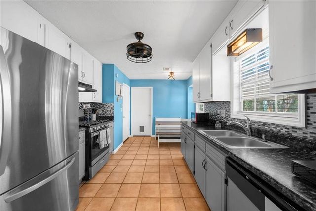 3000 Westview Drive, Powder Springs, GA 30127